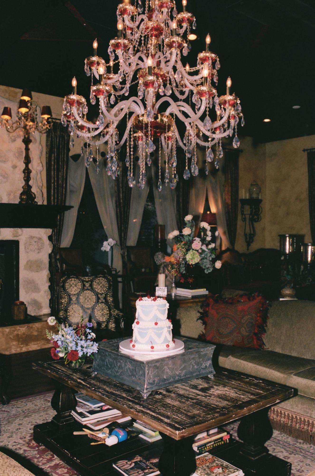 Las Vegas wedding reception at Thriller Villa mansion